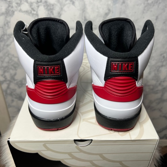 Chicago Retro Jordan 2 (Brand New) - Picture 6 of 8